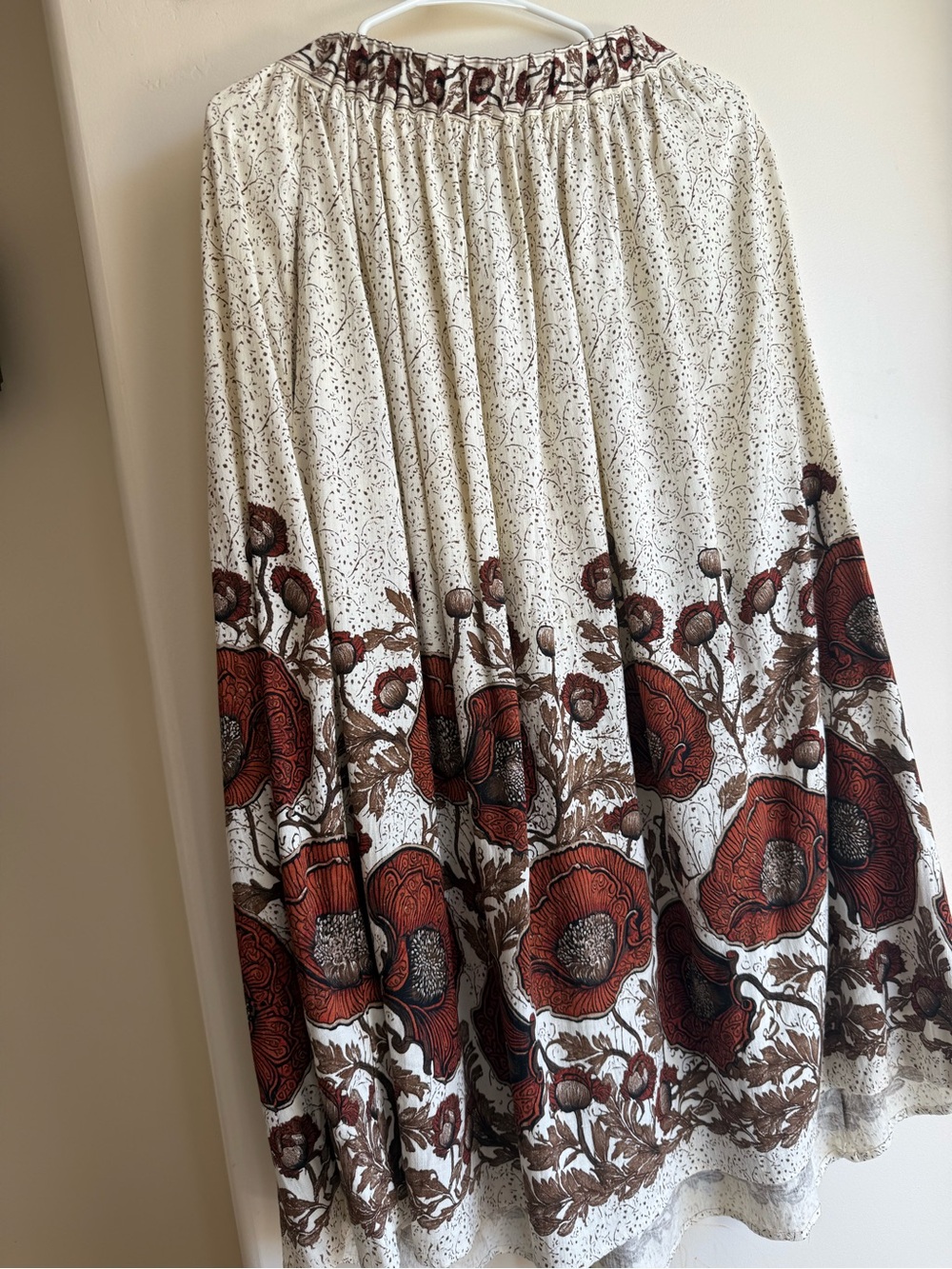 Max Studio Cream & Terracotta Red Poppy Floral Midi Skirt - size M